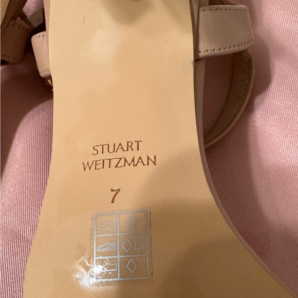 Stuart Weitzman Dancer Twistier Leather Sandal, Color Golden Beige, Size 7. - Picture 9 of 10